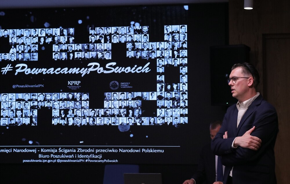 Wizyta studentów z Royal Association Olivaint Conference of Belgium w Instytucie Pamięci Narodowej. Na zdj. Rafał Michliński, BPiI IPN – Warszawa, 9 lipca 2025. Fot. Agnieszka Szajewska (IPN)