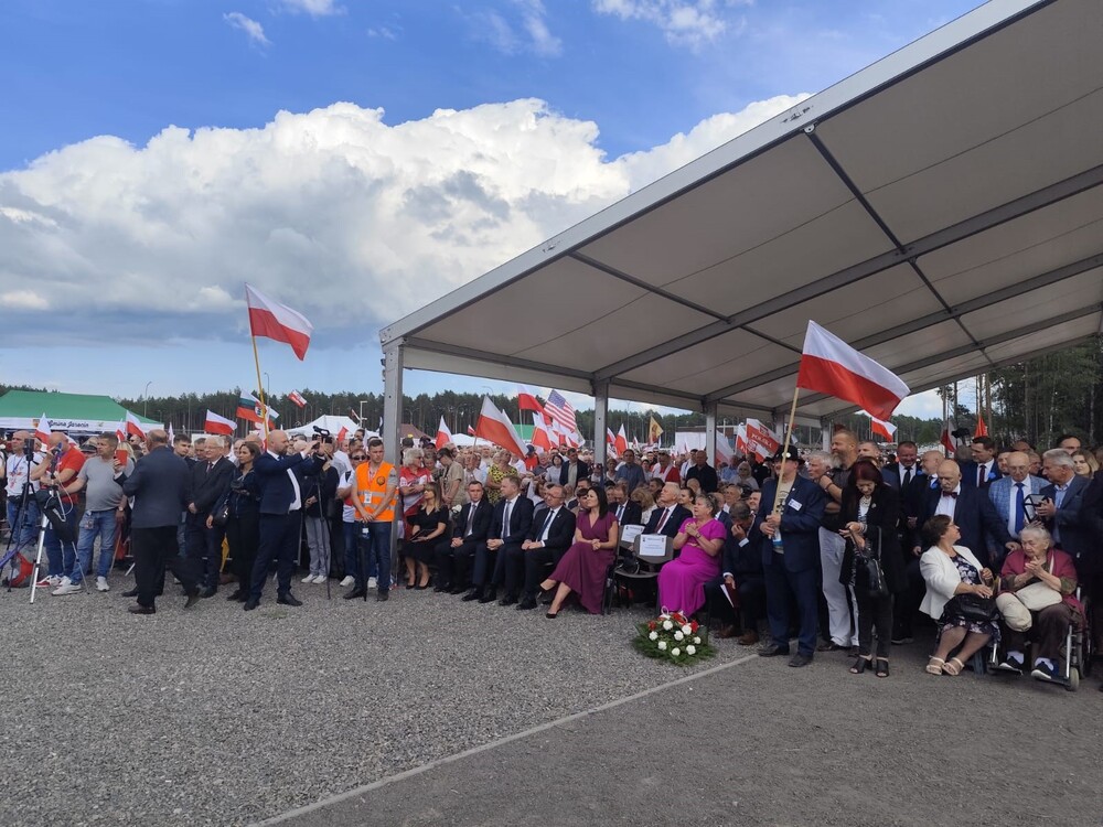 W Domostawie upamiętniliśmy ofiary Zbrodni Wołyńskiej – 12 lipca 2025. Fot. Hubert Bury (IPN)