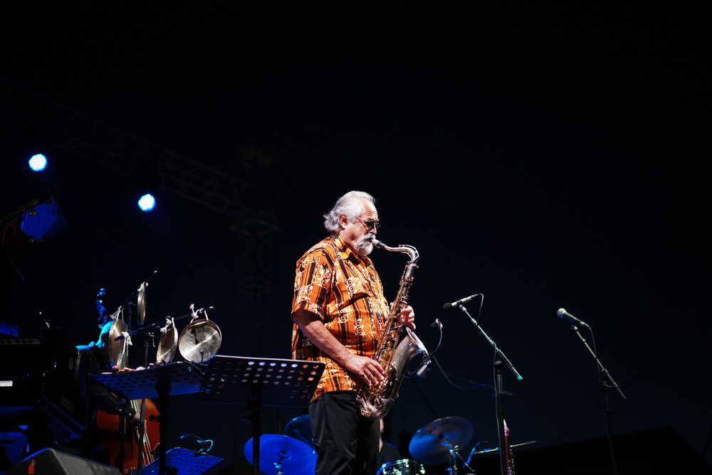 Koncert Joe Lovano i Marcin Wasilewski Trio w Amfiteatrze Rzymskim w Ankonie – 17 lipca 2025. Fot. Mateusz Niegowski (IPN)
