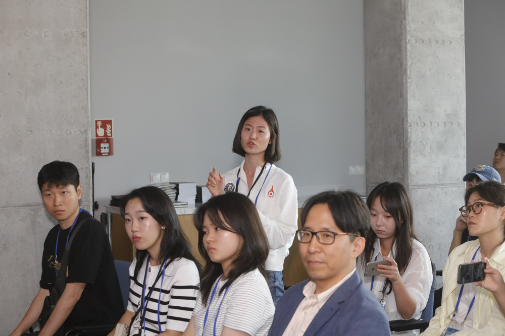 Przedstawiciele Korei Południowej pod egidą koreańskiego Ministerstwa Unifikacji z wizytą w IPN – Warszawa, 18 lipca 2025. Fot. Piotr Życieński (IPN)