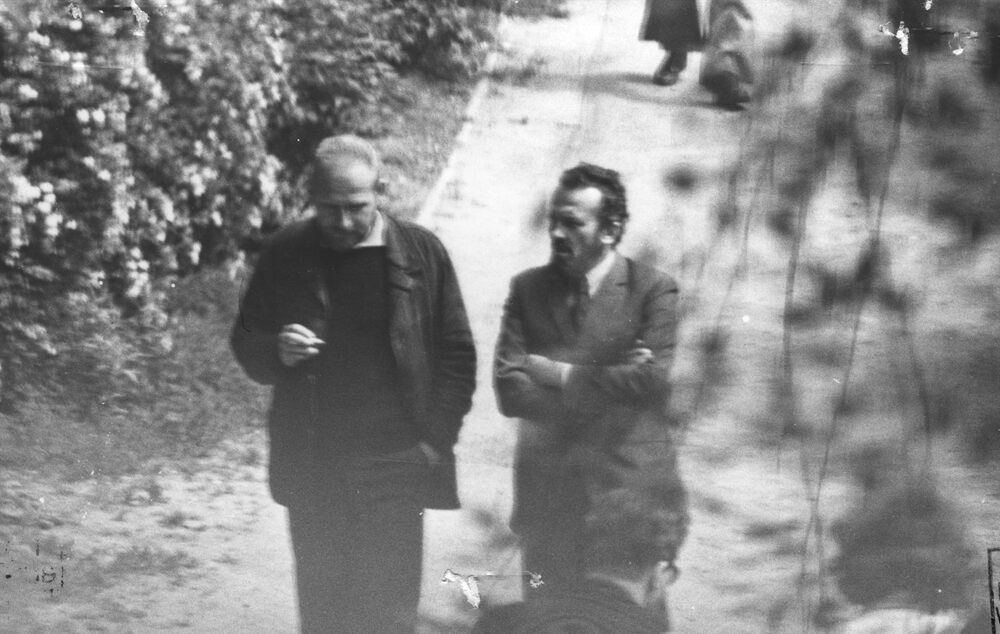 Głodówka w kościele św. Marcina w Warszawie. Po prawej: Kazimierz Świtoń