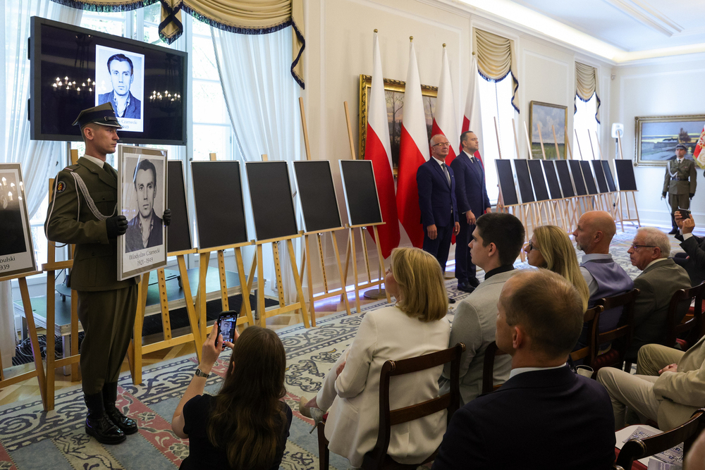 Znamy nazwiska kolejnych 18 zidentyfikowanych ofiar totalitaryzmów – Warszawa, 24 lipca 2025. Fot. Mikołaj Bujak (IPN)