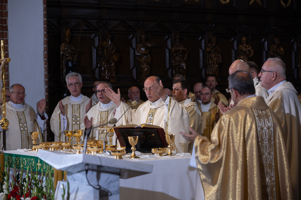 Msza Święta w intencji Ojczyzny i Prezydenta RP w Bazylice Archikatedralnej św. Jana Chrzciciela w Warszawie, po zaprzysiężeniu Karola Nawrockiego na urząd Prezydenta RP – 6 sierpnia 2025. Fot. Sławek Kasper (IPN)