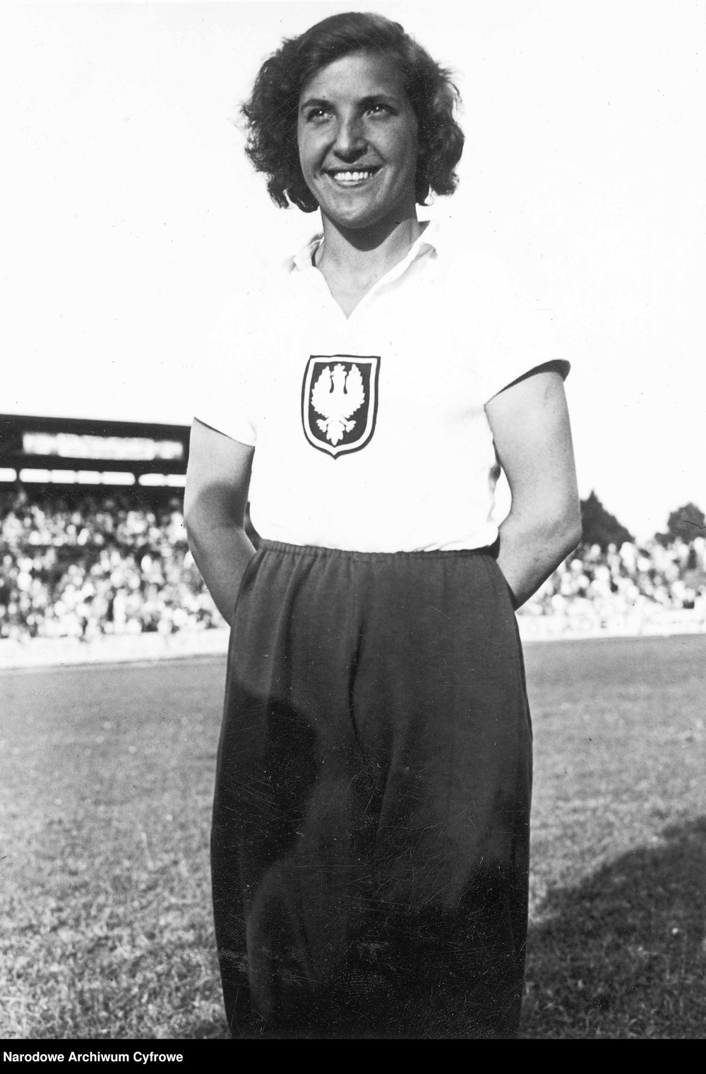 Lekkoatletka Maria Kwaśniewska. Drezno, sierpień 1935 r. (fot. z zasobu NAC)