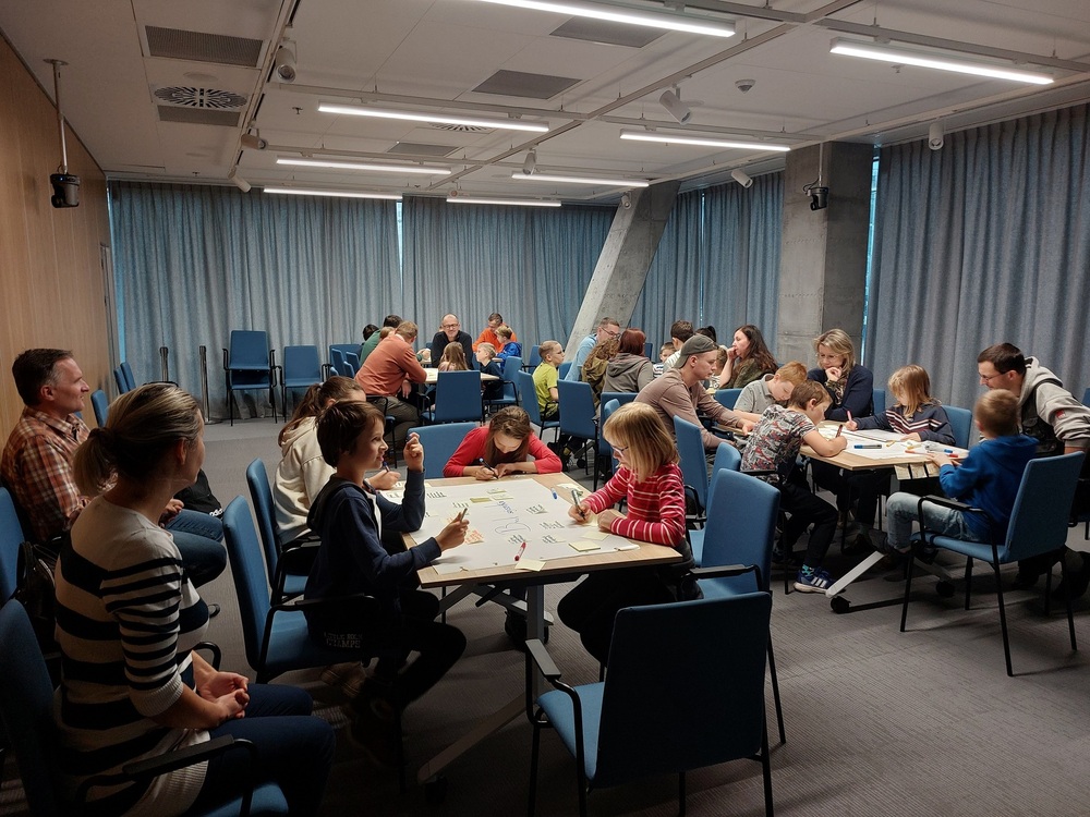 Cykl warsztatów rodzinnych „Budujemy od nowa!”. Fot. Marika Lis (IPN)