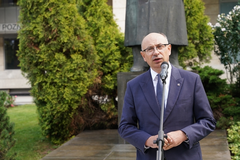 80. rocznica przemianowania Stronnictwa Ludowego „Roch” na Polskie Stronnictwo Ludowe. Na zdj. zastępca prezesa IPN dr Mateusz Szpytma – Poznań, 22 sierpnia 2025. Fot. Bartosz Kochański (IPN)