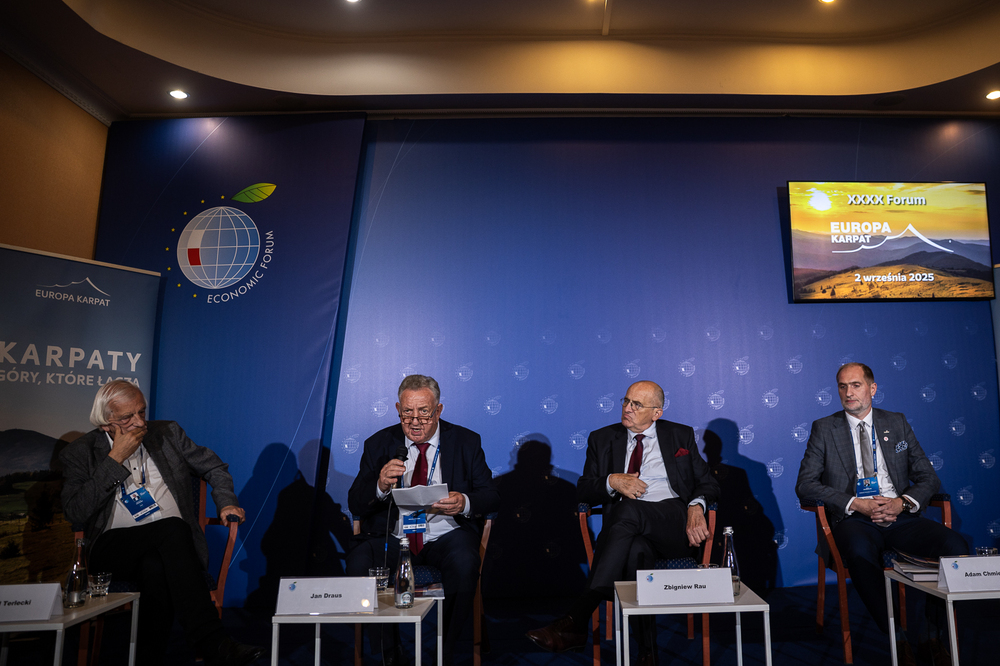 Dyskusja na temat publikacji autorstwa prof. Jana Drausa, członka Kolegium IPN, pt. „Zrozumieć geopolitykę. Niemcy–Rosja–Europa Środkowa” – 2 września 2025. Fot. Sławek Kasper (IPN)