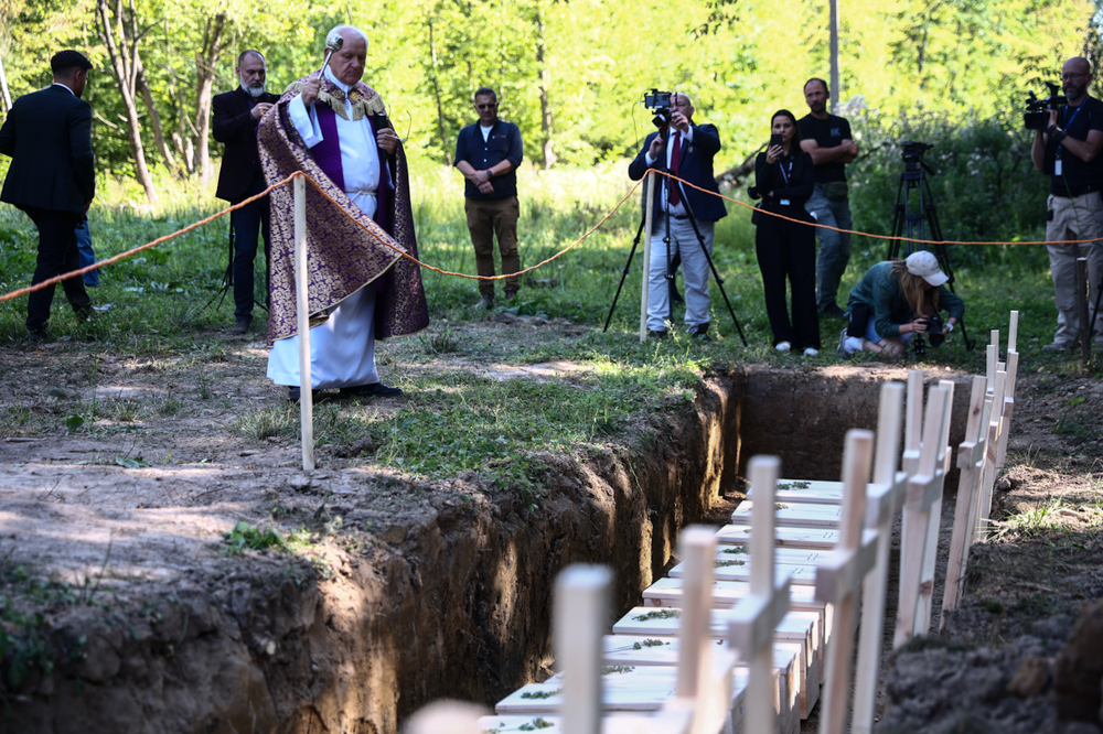 Pogrzeb ofiar Zbrodni Wołyńskiej – Puźniki (Ukraina), 6 września 2025. Fot. Sławek Kasper (IPN)