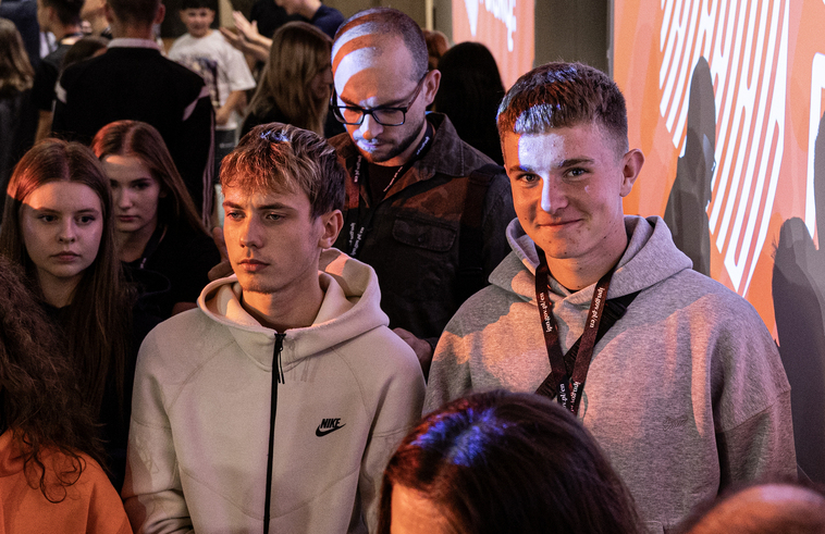 Laureaci I edycji Konkursu „Silni Polską!” na edukacyjnej wizycie w Warszawie – 9 września 2025. Fot. Łukasz Kustrzyński (IPN)