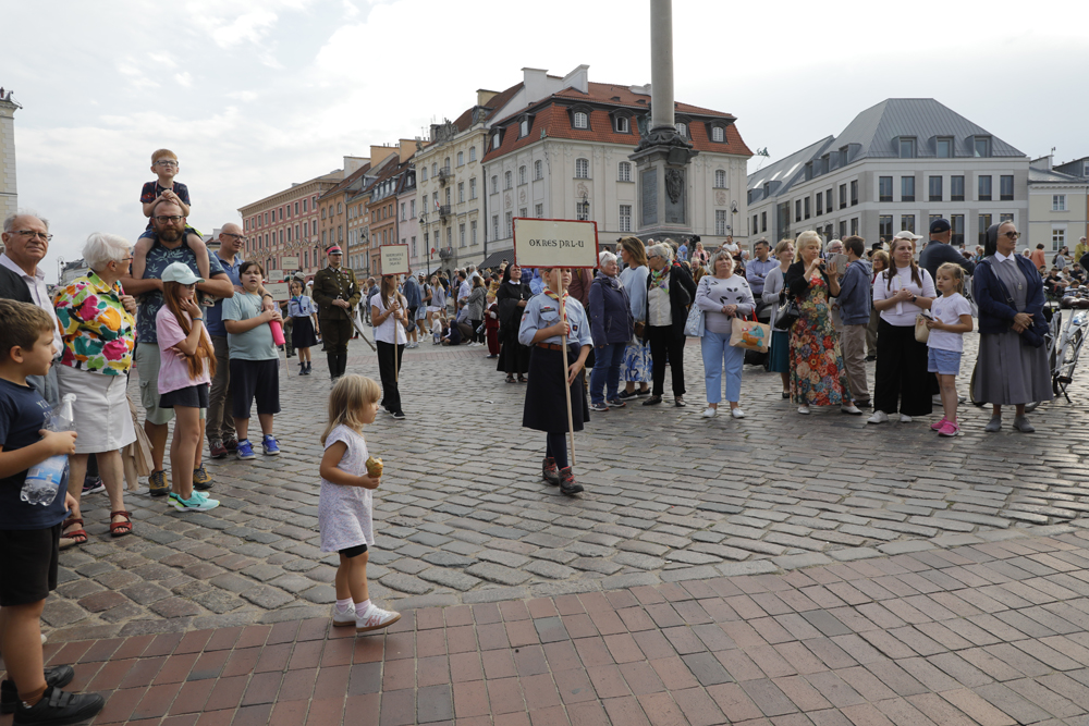 Ulicami Warszawy przeszedł V Orszak Dziejów. Fot. Piotr Życieński (IPN)