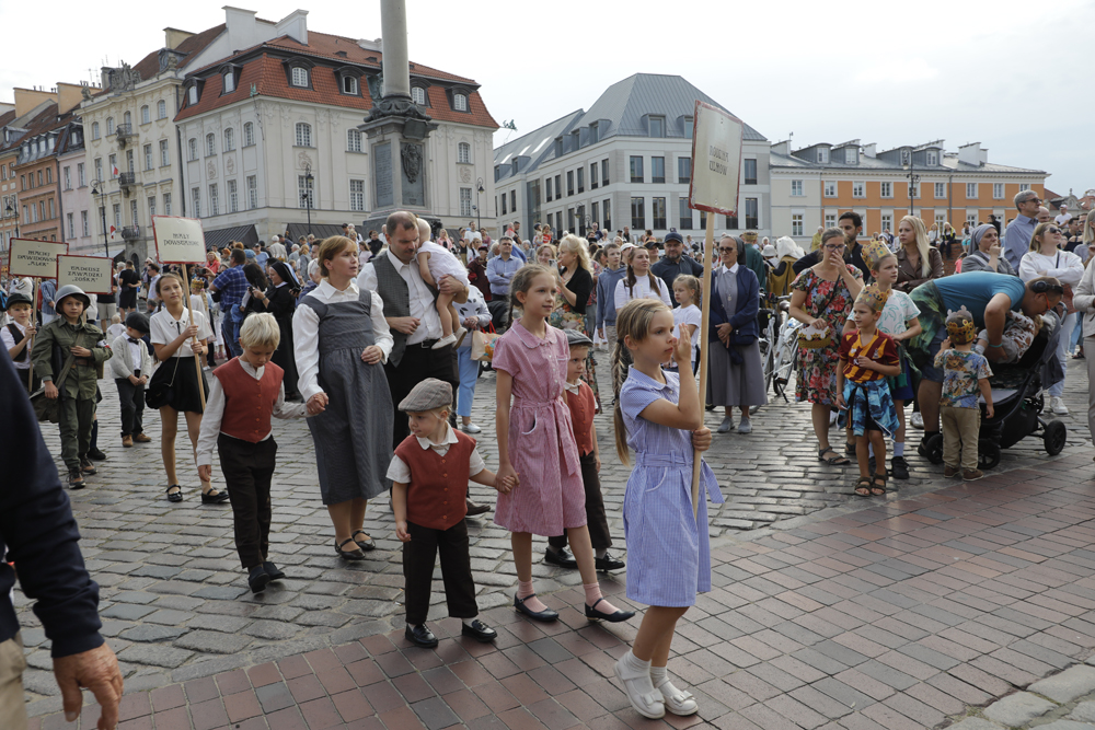Ulicami Warszawy przeszedł V Orszak Dziejów. Fot. Piotr Życieński (IPN)