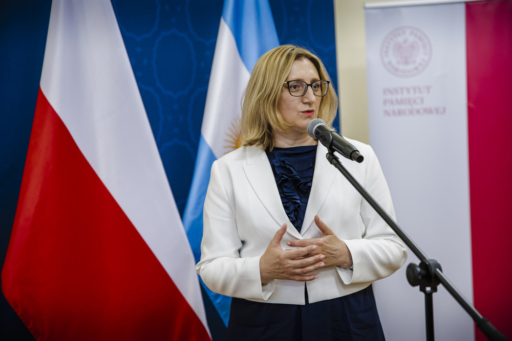 „Droga i dziedzictwo. Dzieje rodziny Moszoro / Camino y Legado. Historia de la Familia Moszoro” – wystawa Archiwum IPN w Zakładzie Narodowym im. Ossolińskich we Wrocławiu – 16 września 2025. Na zdj. dyrektor Archiwum IPN Marzena Kruk. Fot. A.Ligęcka (IPN Wrocław)