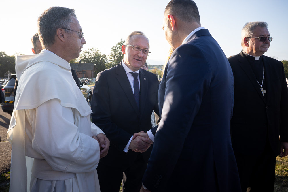 Para Prezydencka złożyła wieniec przed Pomnikiem Mściciela autorstwa Andrzeja Pityńskiego – Doylestown, 21 września 2025. Fot. Sławek Kasper (IPN)