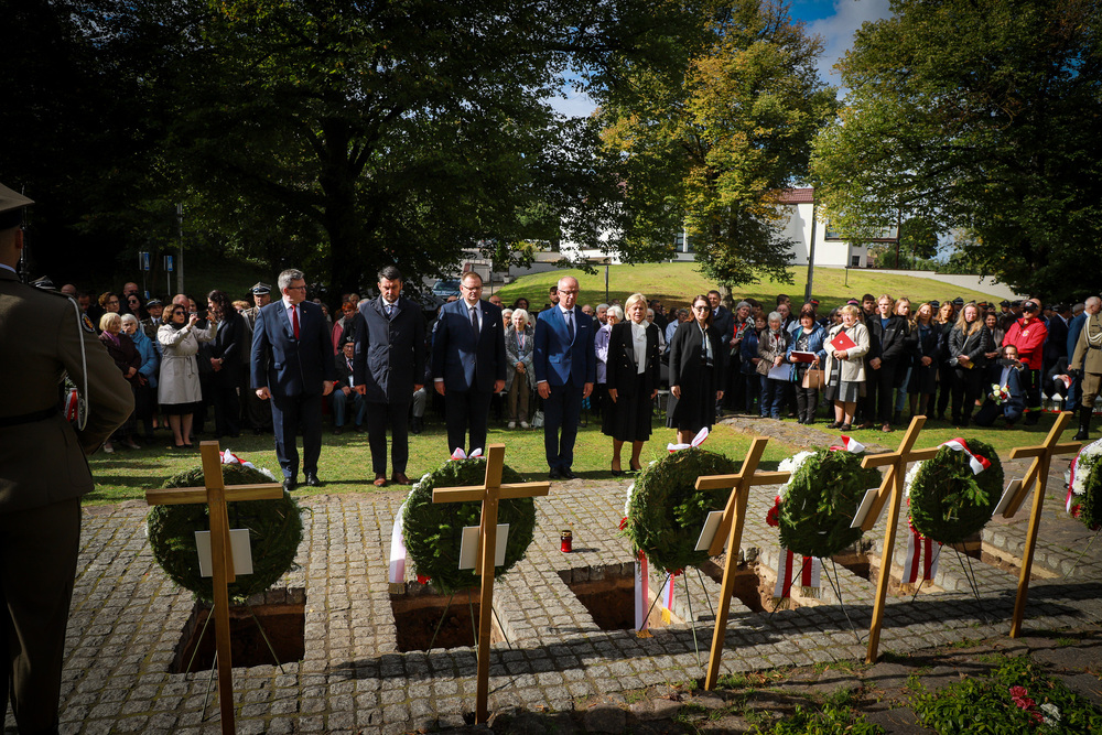Uroczystości pogrzebowe Edwarda Borkowskiego oraz pięciu żołnierzy Armii Krajowej z oddziału Sergiusza Zyndrama-Kościałkowskiego ps. „Fakir”– Wilno, 23 września 2025. Fot. Paula Prudziłowicz (IPN)