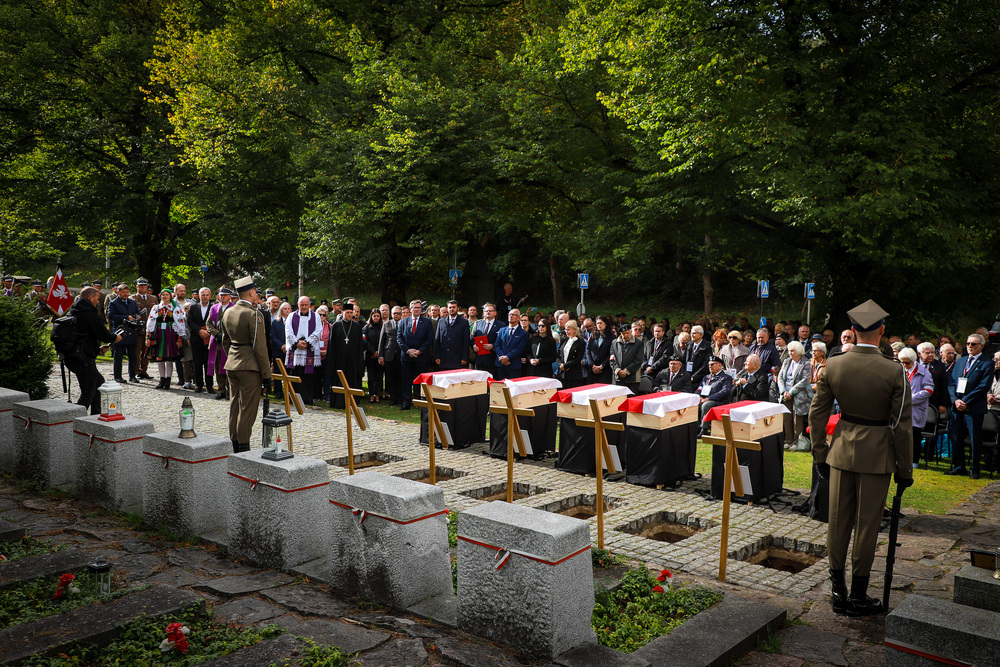 Uroczystości pogrzebowe Edwarda Borkowskiego oraz pięciu żołnierzy Armii Krajowej z oddziału Sergiusza Zyndrama-Kościałkowskiego ps. „Fakir”– Wilno, 23 września 2025. Fot. Paula Prudziłowicz (IPN)
