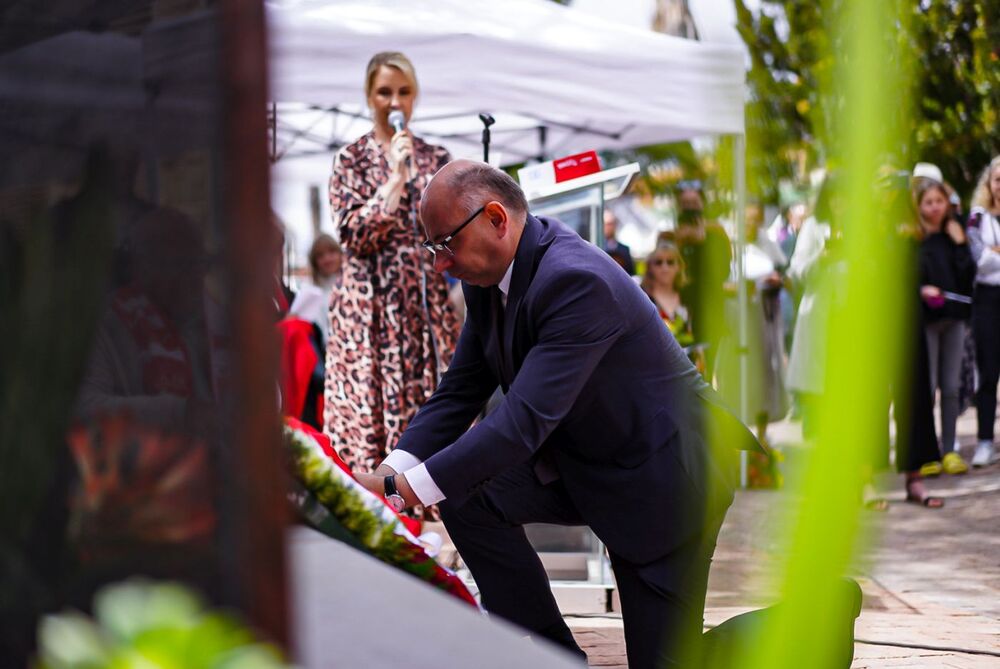 Uroczystość odsłonięcia pomnika polskich uchodźców w Oudtshoorn (RPA) – 24 września 2025. Fot. Mateusz Niegowski (IPN)