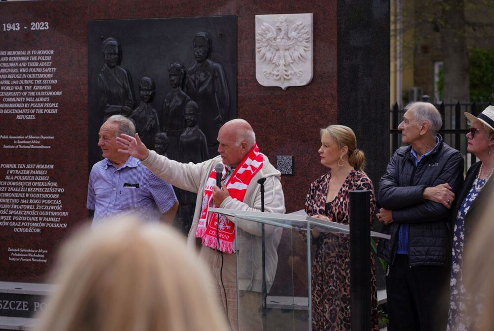 Uroczystość odsłonięcia pomnika polskich uchodźców w Oudtshoorn (RPA) – 24 września 2025. Fot. Mateusz Niegowski (IPN)