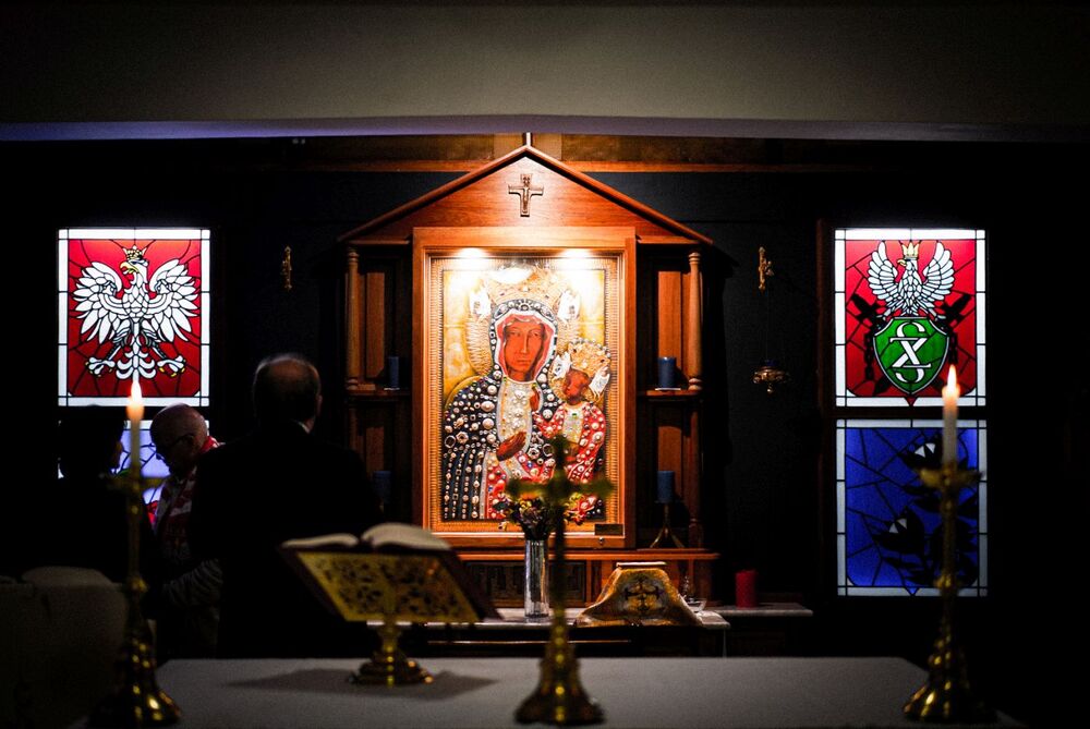 Msza święta w kaplicy Czarnej Madonny w Oudtshoorn (RPA) – 24 września 2025. Fot. Mateusz Niegowski (IPN)