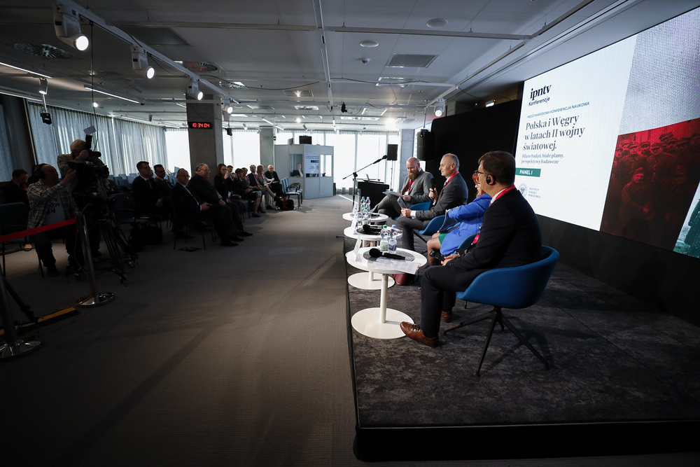 Międzynarodowa konferencja naukowa „Polska i Węgry w latach II wojny światowej. Bilans badań, białe plamy, perspektywy badawcze” – Warszawa, 25 września 2025. Fot. Krzysztof Kapłon (IPN)