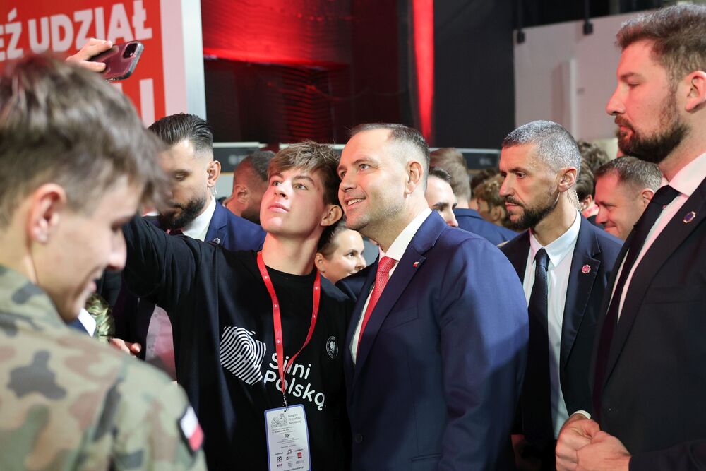 Debata młodzieży z Prezydentem RP Karolem Nawrockim podczas Kongresu Przyszłości Narodowej – Łódź, 16 października 2025. Fot. Rafał Pękalski (IPN)