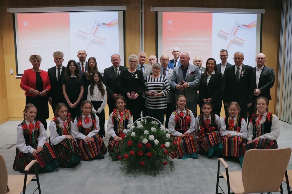 Uroczystość wręczenia Krzyży Wolności i Solidarności – Kielce, 17 października 2025. Fot. Dariusz Skrzyniarz (IPN)