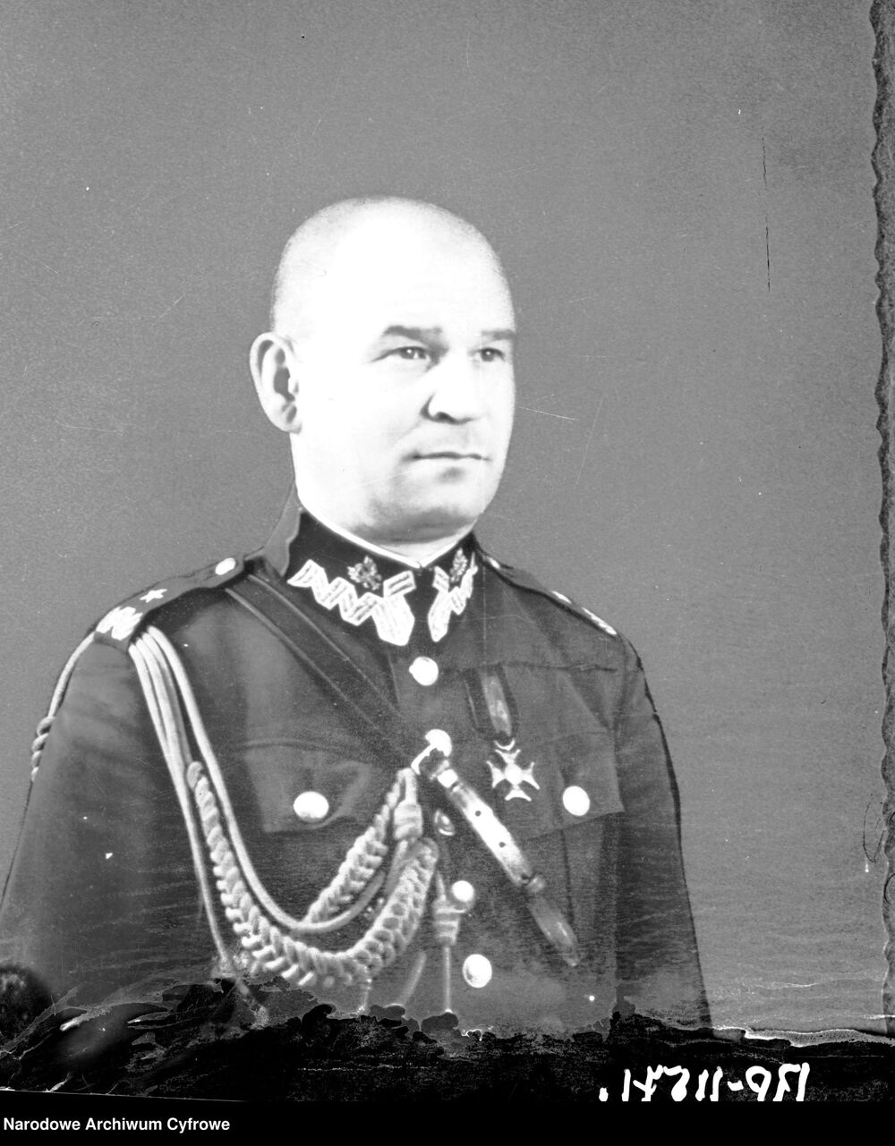 Generał brygady WP pilot Józef Zając. Fotografia portretowa. Fot. NAC