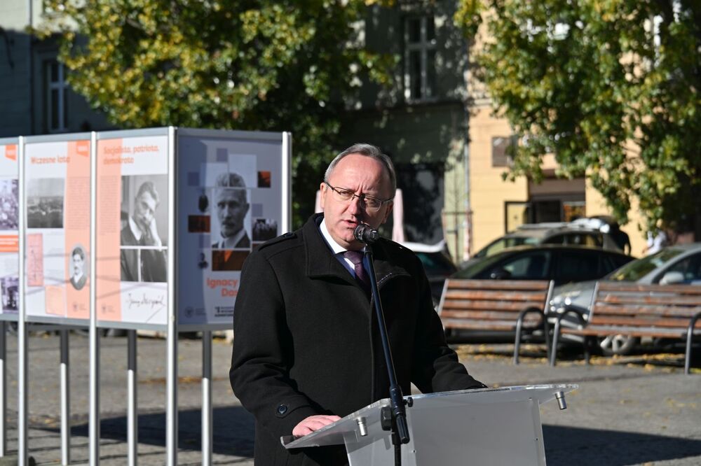 Uroczystości upamiętniające Wincentego Witosa i Ignacego Daszyńskiego – Kraków, 31 października 2025. Na zdj. zastępca prezesa IPN dr hab. Karol Polejowski. Fot. Janusz Ślęzak (IPN)