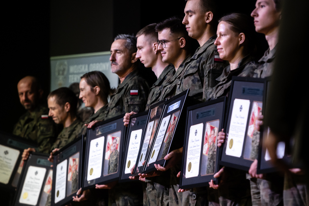 Medal Reipublicae Memoriae Meritum dla Wojska Obrony Terytorialnej – Zegrze, 7 listopada 2025. Fot. Sławek Kasper (IPN)
