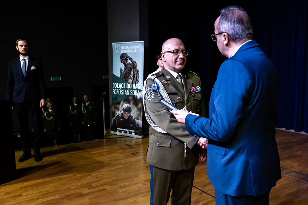 Medal Reipublicae Memoriae Meritum dla Wojska Obrony Terytorialnej – Zegrze, 7 listopada 2025. Fot. Sławek Kasper (IPN)