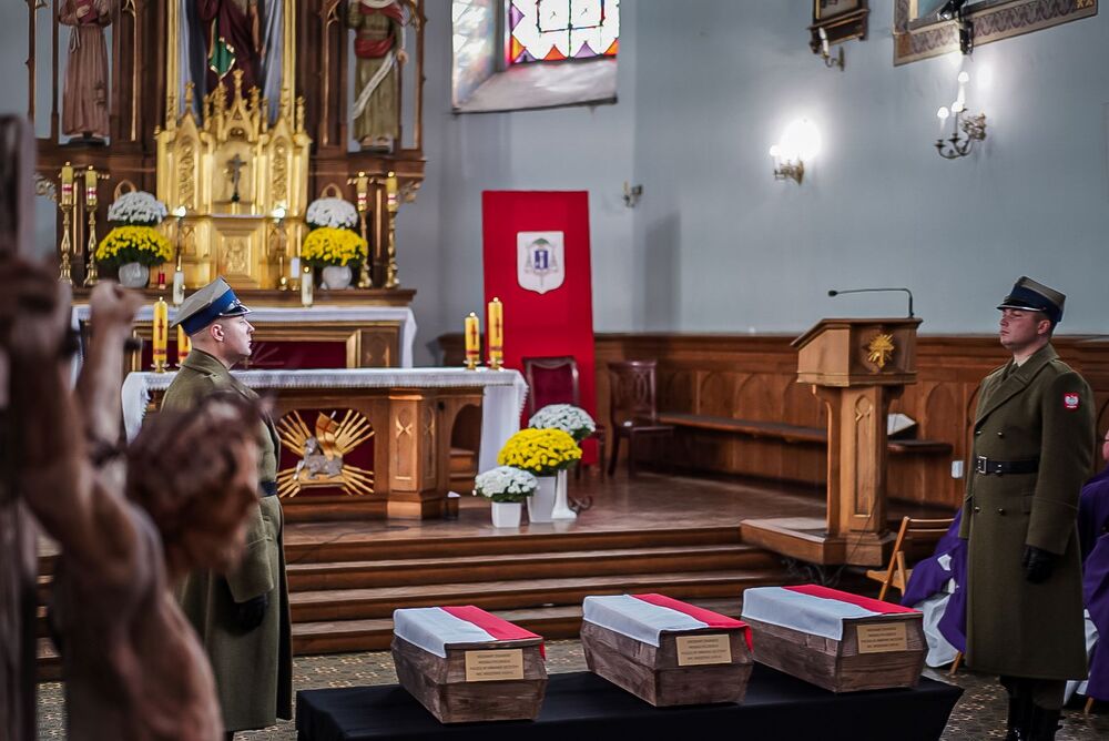 Pogrzeb żołnierzy Wojska Polskiego w Mościskach – 14 listopada 2025. Fot. Mateusz Niegowski (IPN)