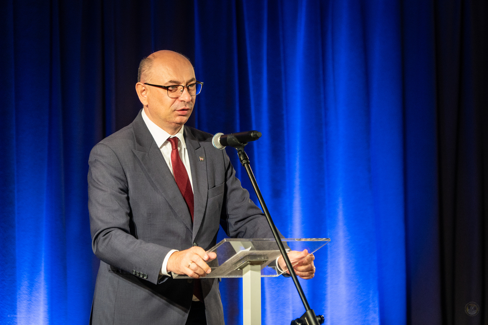 Zakończenie Roku Stanisława Mierzwy w Radłowie. Na zdj. zastępca prezesa IPN dr Mateusz Szpytma – 17 listopada 2025. Fot. Benedykt Wierzbicki (GCKiC Radłów)