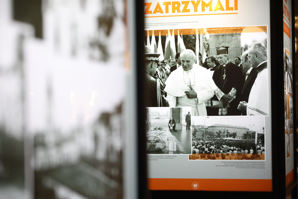 Wernisaż wystawy „Nieznanemu – Rodacy. 1925–2025” – Warszawa, 24 listopada 2025. Fot. Krzysztof Kapłon (IPN)