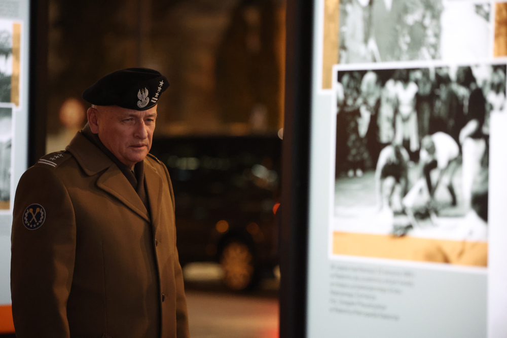 Wernisaż wystawy „Nieznanemu – Rodacy. 1925–2025” – Warszawa, 24 listopada 2025. Fot. Krzysztof Kapłon (IPN)