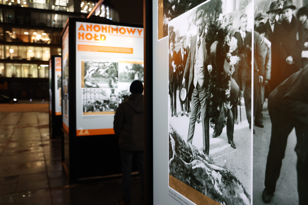 Wernisaż wystawy „Nieznanemu – Rodacy. 1925–2025” – Warszawa, 24 listopada 2025. Fot. Krzysztof Kapłon (IPN)