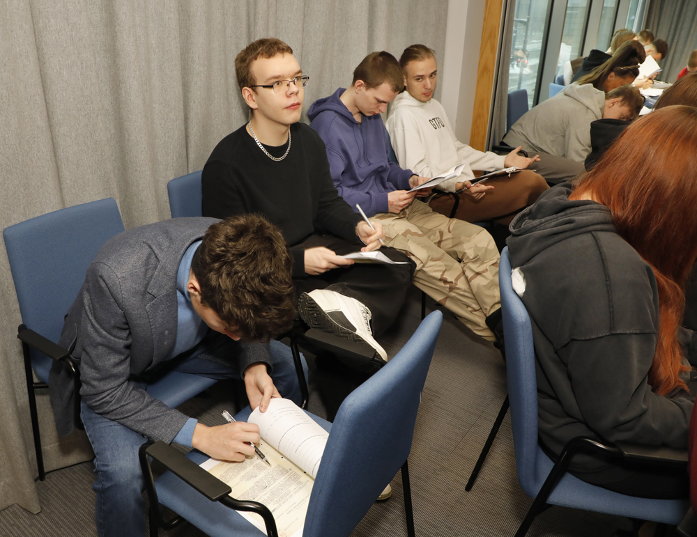 Spotkanie „Czego szukamy w archiwach?” w ramach IX edycji projektu „Łączka i inne miejsca poszukiwań” – Warszawa, 24 listopada 2025. Fot. Piotr Życieński (IPN)