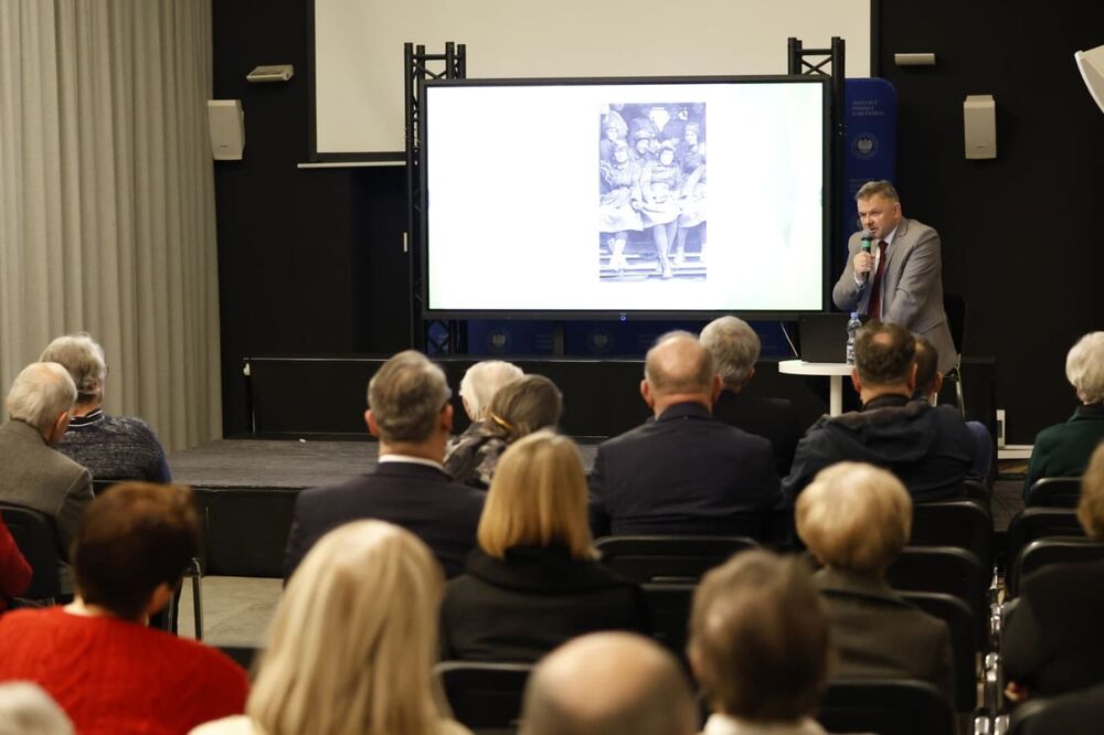 30. rocznica śmierci Grażyny Lipińskiej – niezłomnej patriotki, bohaterki najnowszej historii Polski – Warszawa, 26 listopada 2025. Fot. Marcin Jurkiewicz (IPN)