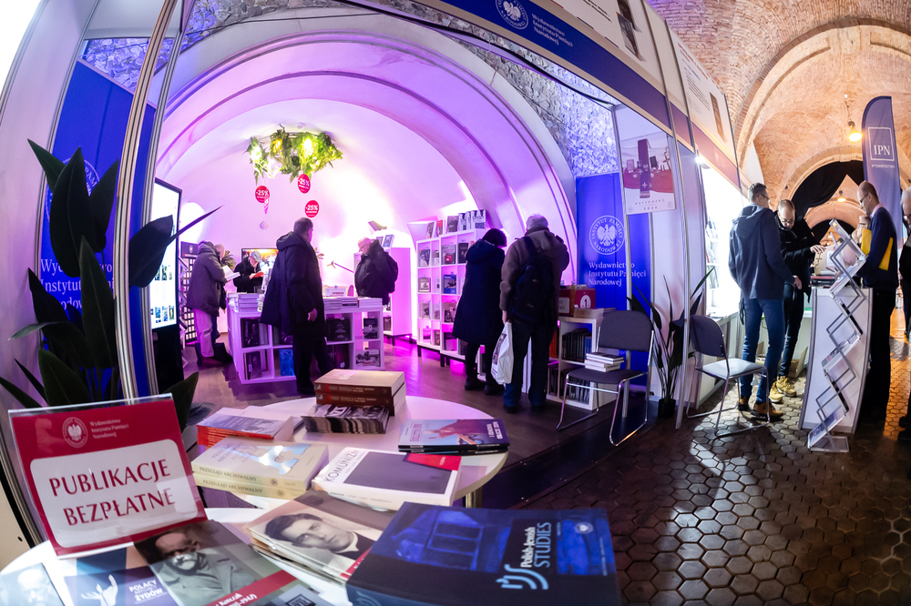 Wydawnictwo IPN na 33. Targach Książki Historycznej – Warszawa, 27 listopada 2025. Fot. Sławek Kasper (IPN)