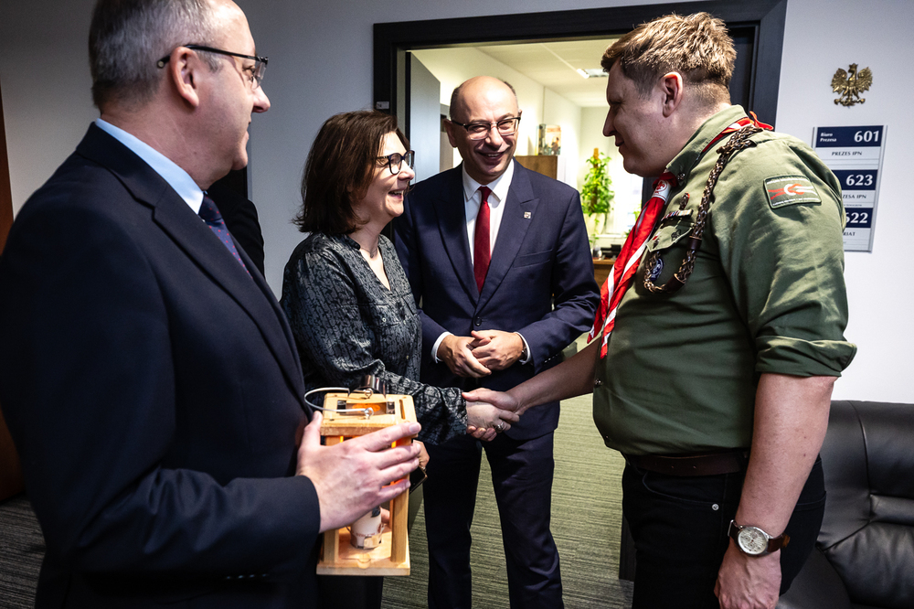 Betlejemskie Światło Pokoju w Instytucie Pamięci Narodowej – Warszawa, 11 grudnia 2025. Fot. Sławek Kasper (IPN)