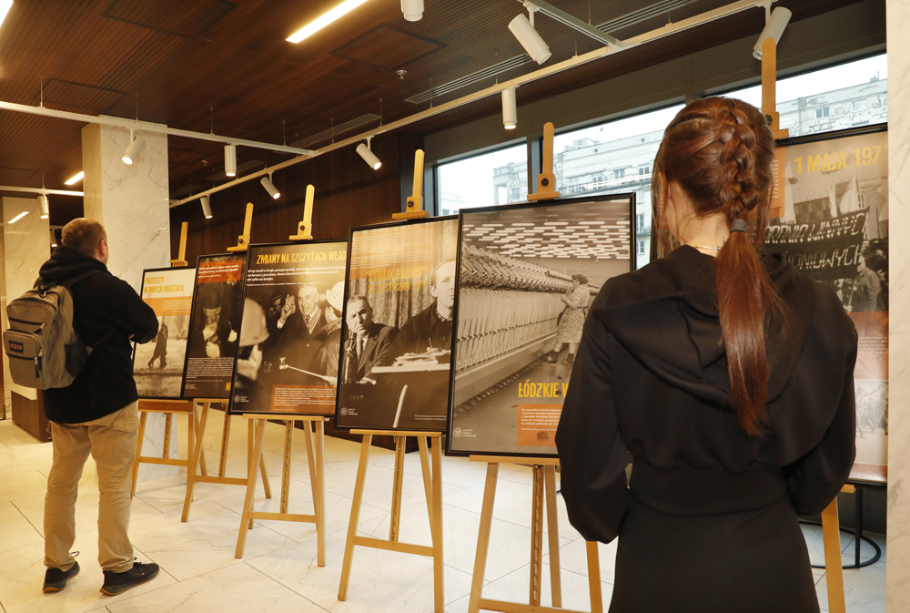 Wystawa „Bunt robotników. Grudzień ’70 – luty ’71” w Centralnym Przystanku Historia. Fot. Piotr Życieński (IPN)