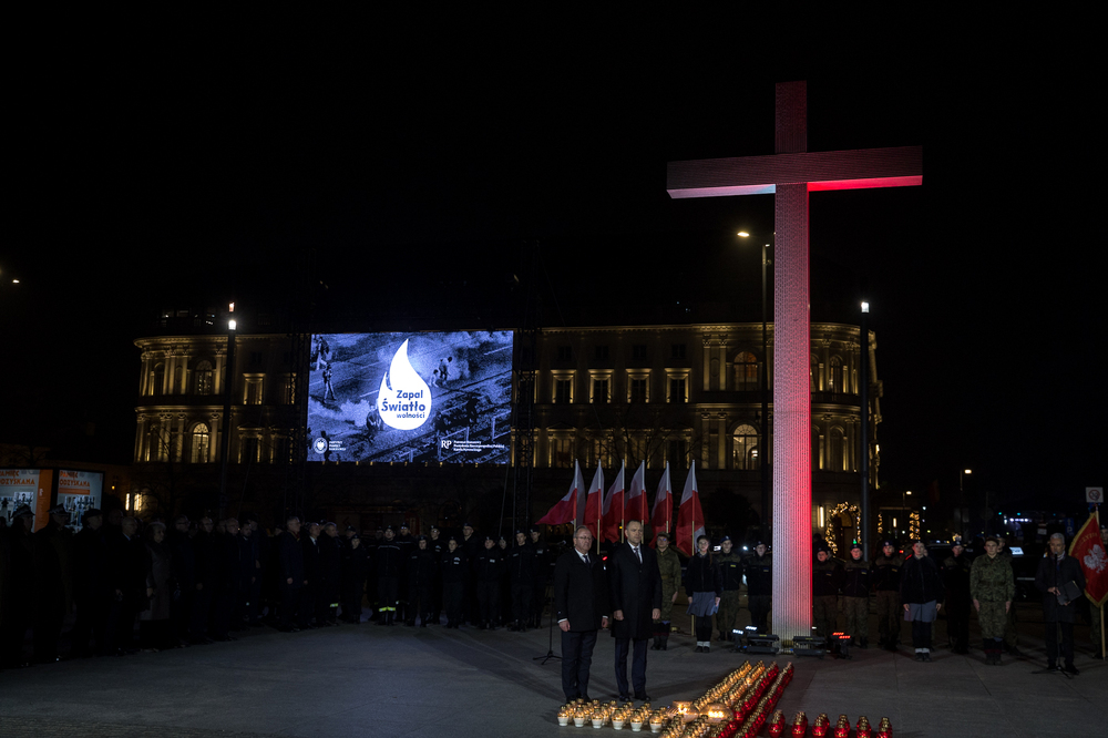 Ofiarom stanu wojennego. Zapal Światło Wolności – Warszawa, 13 grudnia 2025. Fot. Sławek Kasper (IPN)