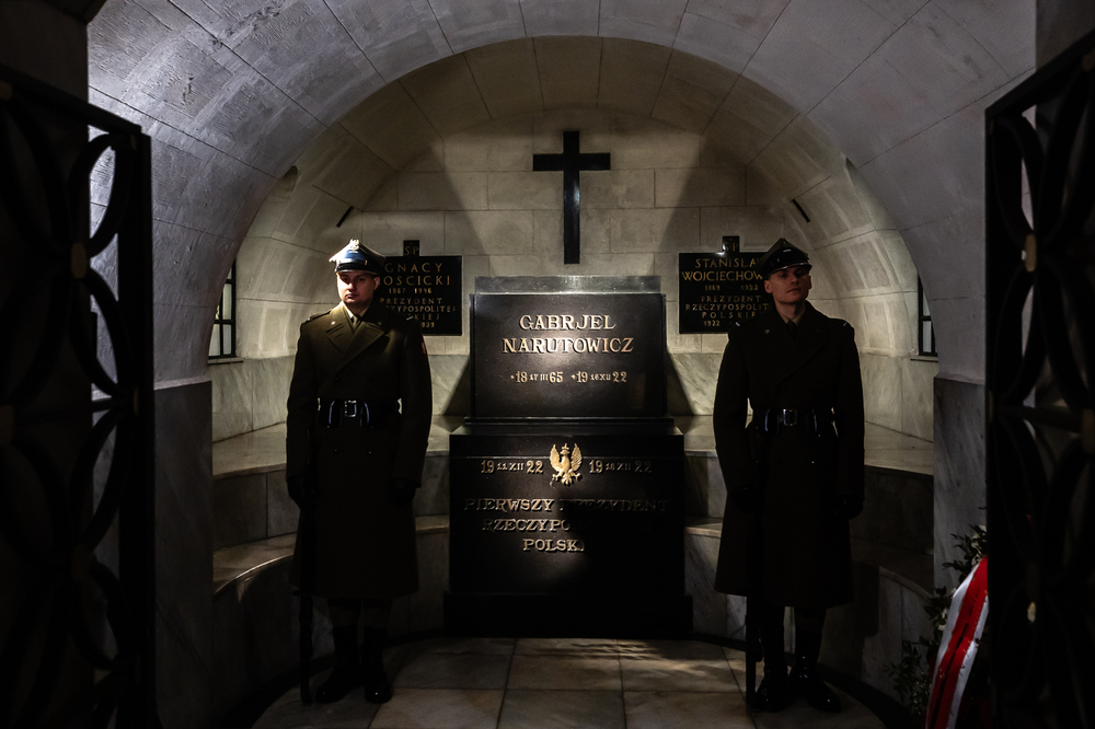 Uroczystość przy grobie Gabriela Narutowicza – Warszawa, 16 grudnia 2025. Fot. Sławek Kasper (IPN)