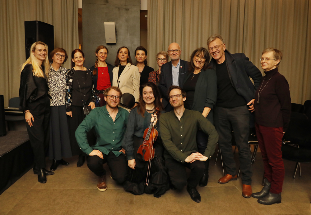 „Koncert pamięci Przemysława Gintrowskiego. Siedem grzechów głównych” – Warszawa, 18 grudnia 2025. Fot. Piotr Życieński (IPN)