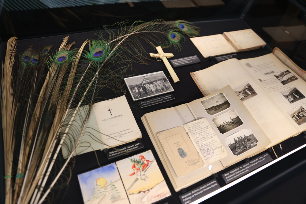 Dyskusja o albumie „Z »nieludzkiej ziemi« do krainy maharadżów. Polscy uchodźcy z ZSRS w Indiach 1942–1948” – Warszawa, 21 stycznia 2026. Fot. Katarzyna Adamów (IPN)