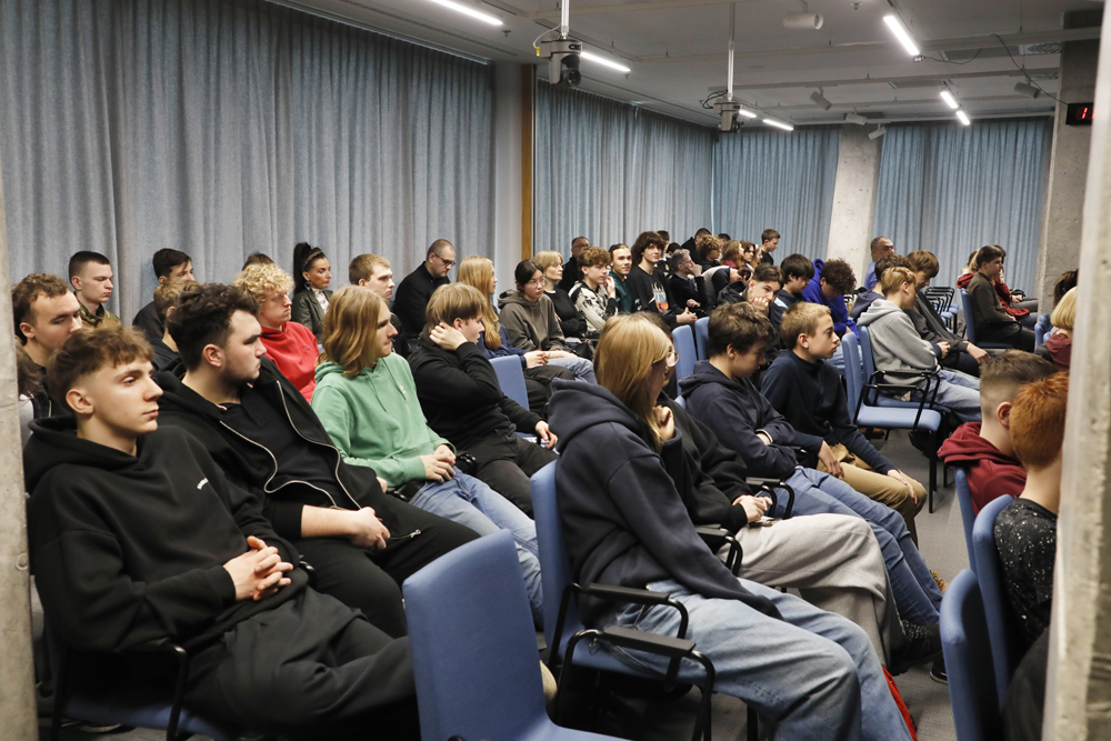 Spotkanie pt. „Jak nakręcić film” w ramach IX edycji projektu edukacyjnego „Łączka i inne miejsca poszukiwań” – Warszawa, 12 lutego 2026. Fot. Piotr Życieński (IPN)