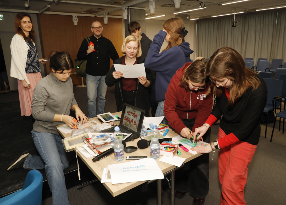 Spotkanie pt. „Jak nakręcić film” w ramach IX edycji projektu edukacyjnego „Łączka i inne miejsca poszukiwań” – Warszawa, 12 lutego 2026. Fot. Piotr Życieński (IPN)