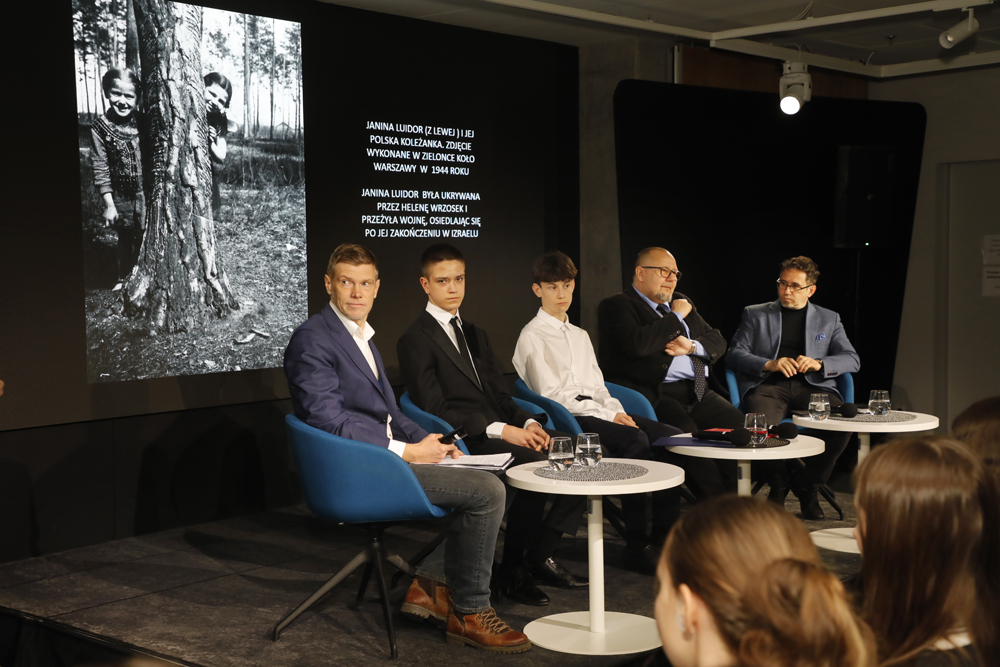 „Historia mówi przez pokolenia. Pamiętam, więc jestem” – Warszawa, 20 marca 2026. Fot. Piotr Życieński (IPN)