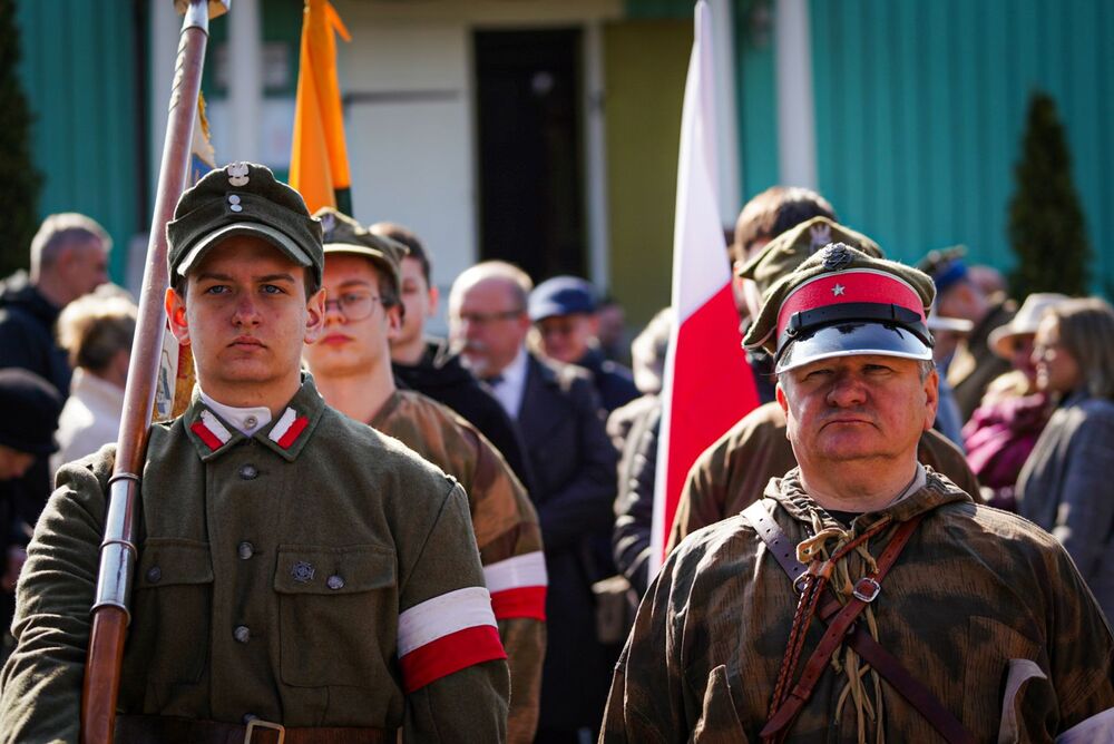 Poświęcenie pomnika nagrobnego Napoleona Ciukszy Waligóry – Powiewiórka, 21 marca 2026. Fot. Mateusz Niegowski (IPN)
