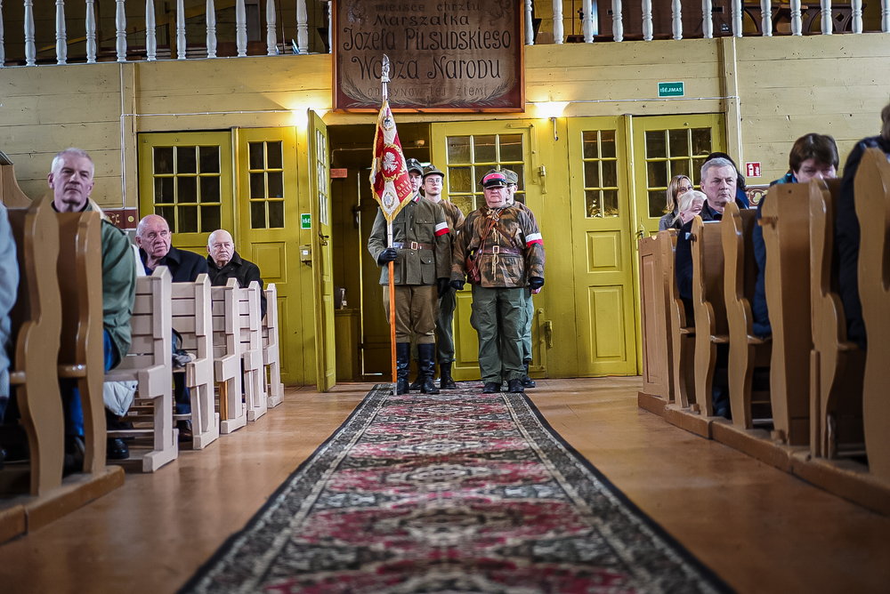 Poświęcenie pomnika nagrobnego Napoleona Ciukszy Waligóry – Powiewiórka, 21 marca 2026. Fot. Mateusz Niegowski (IPN)