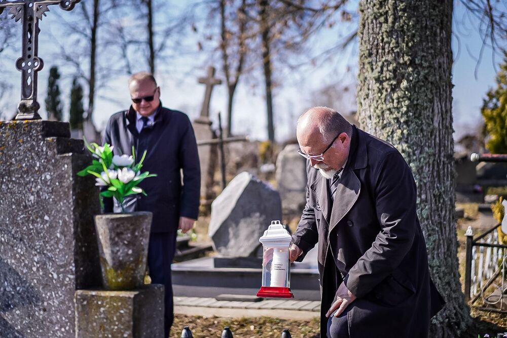 Poświęcenie pomnika nagrobnego Napoleona Ciukszy Waligóry – Powiewiórka, 21 marca 2026. Fot. Mateusz Niegowski (IPN)