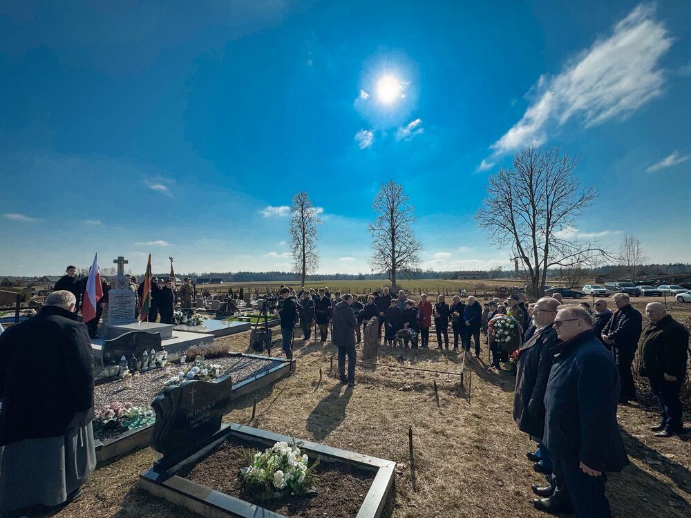 Poświęcenie pomnika nagrobnego Napoleona Ciukszy Waligóry – Powiewiórka, 21 marca 2026. Fot. Mateusz Niegowski (IPN)